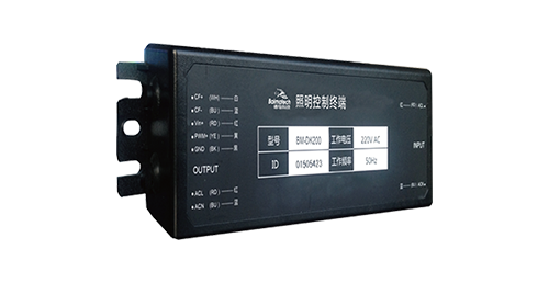 单/双灯控制器，对所接负载（灯具）实现单独送电与断电操作、LED灯具无极调光、灯具电参量采集、灯杆监测控制、远程在线升级等功能。